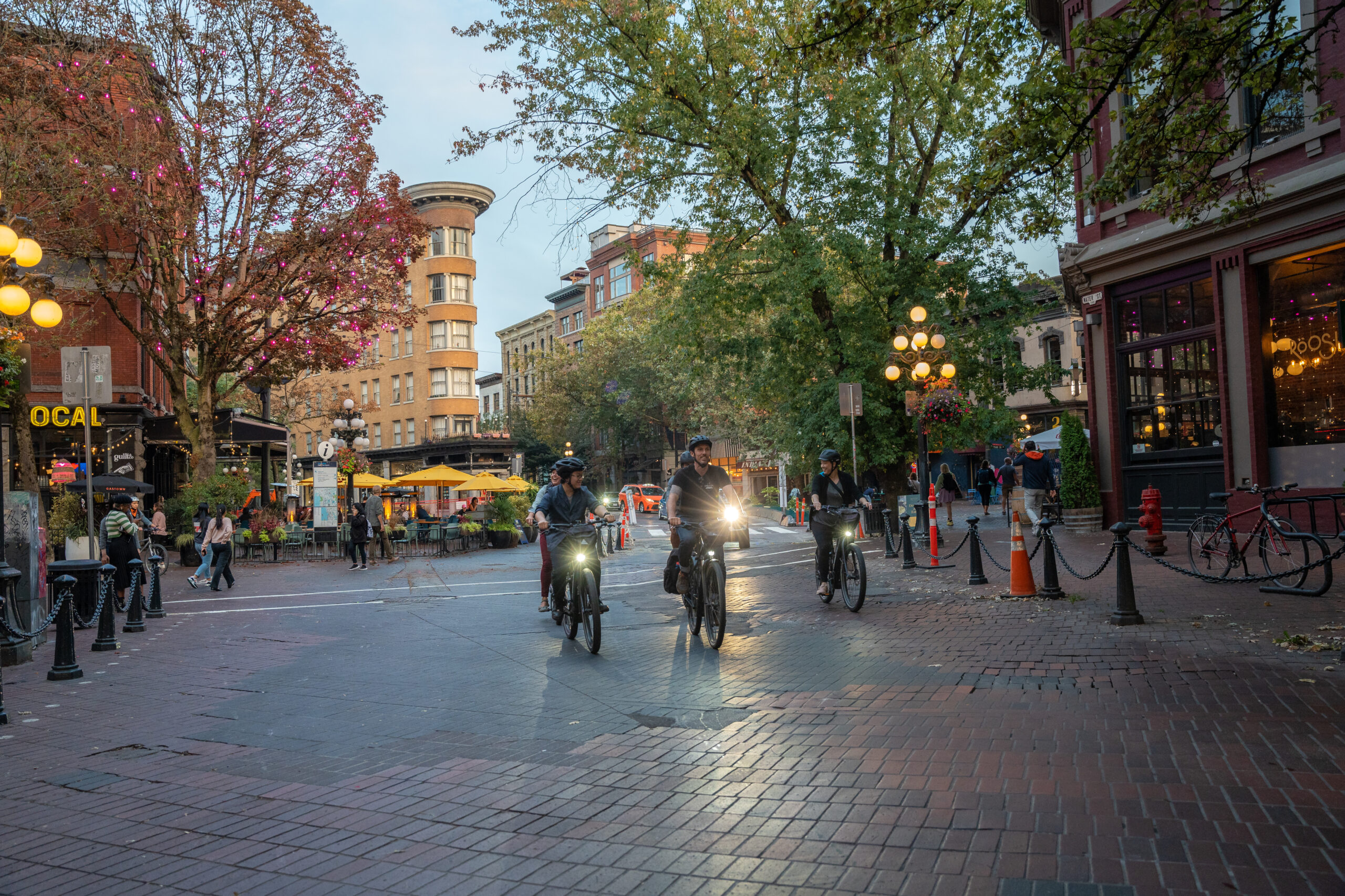 gastown e bike tour scaled